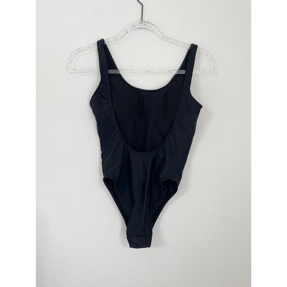 Hollister swimsuit One Piece Swimsuit. Size S - Picture 4 of 9